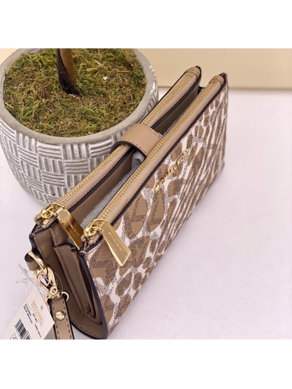 Michael Kors Wallet Wristlet Camel Multi Color - Picture 8 of 14
